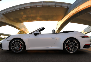 Porsche-992-Cabrio-2