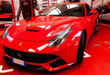 ferrari-f12-berlinetta-1