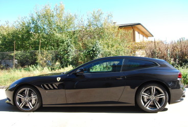 ferrari-gtc4-lusso-upcars-rental-gallery-4