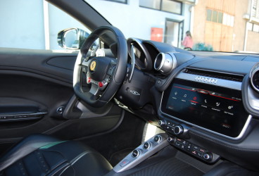 ferrari-gtc4-lusso-upcars-rental-gallery-5