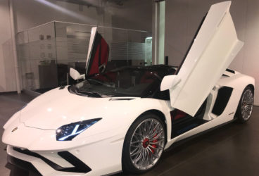 lamborghini-aventador-roadster-01