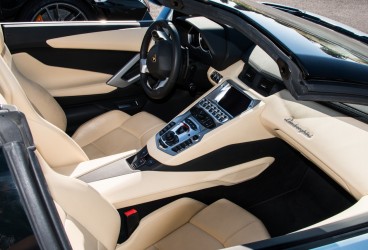 lamborghini-aventador-roadster-5