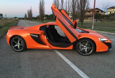 mclaren-650-rental-car-upcars-2