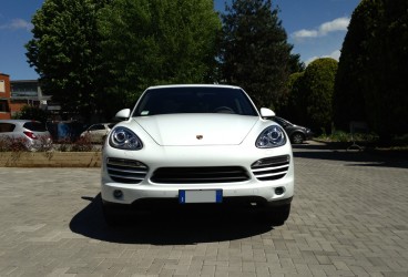 porsche-cayenne-2