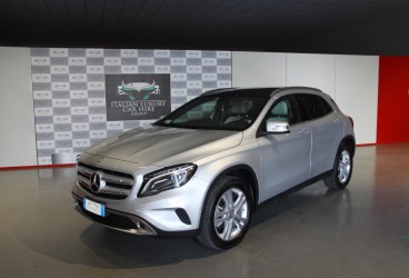 rent-mercedes-gla-upcars-1